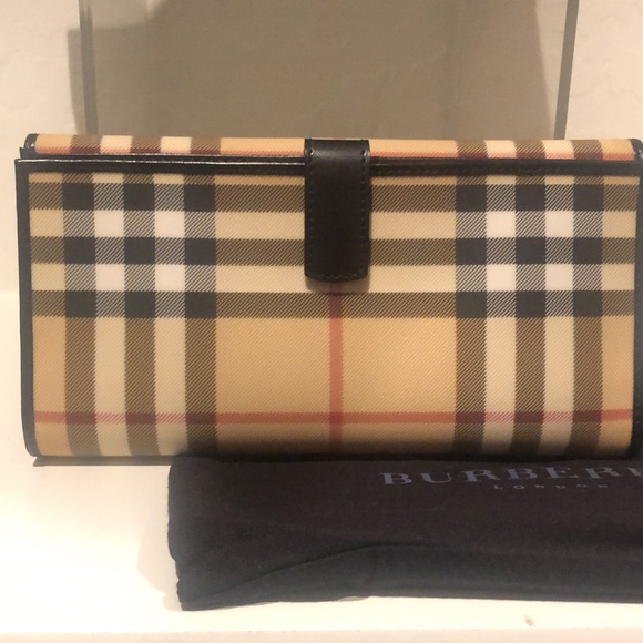 Burberry wallet - Picture 2 of 3
